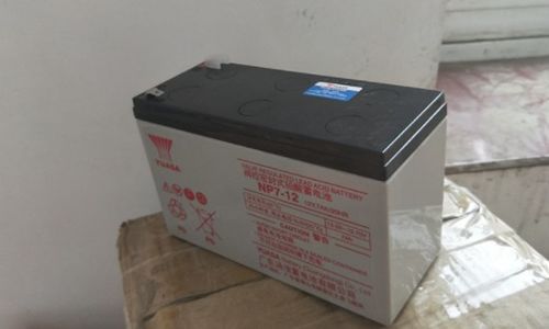 小汽车电瓶多少钱 小汽车电瓶多少钱