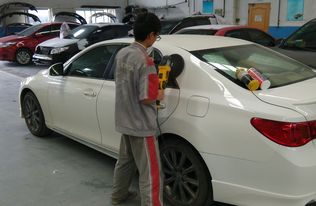 喷漆多少汽车(喷漆多少汽车，探究喷漆工艺与汽车制造业的紧密联系)