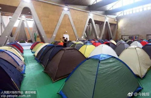 吉林大学学生因宿舍太热支帐篷过夜(吉林大学宿舍太热引发学生支帐篷过夜现象探讨) 吉林大学学生因宿舍太热支帐篷过夜(吉林大学宿舍太热引发学生支帐篷过夜现象探讨)